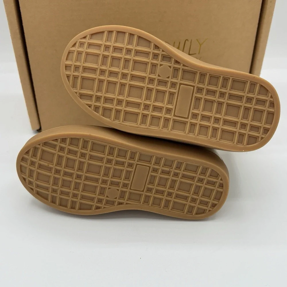 Consciously Baby US 5 toddler 5T, Leather Chelsea Boot Hard Sole Color: Bone NWT